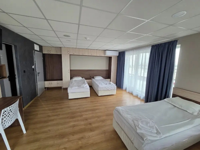 City Hotel