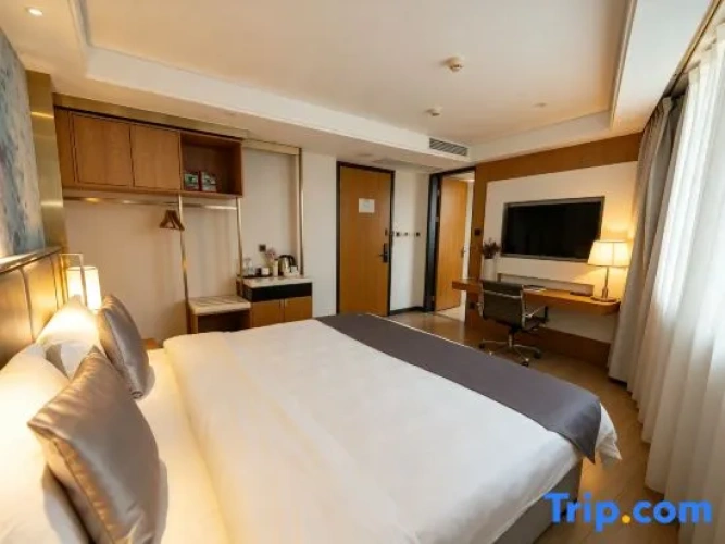 Standard Double room with river view