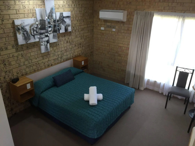 Mulga Country Motor Inn