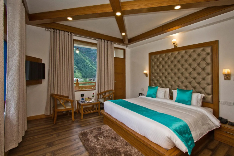 Hotel Monarch Residency