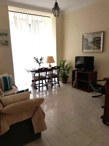 Center Flat