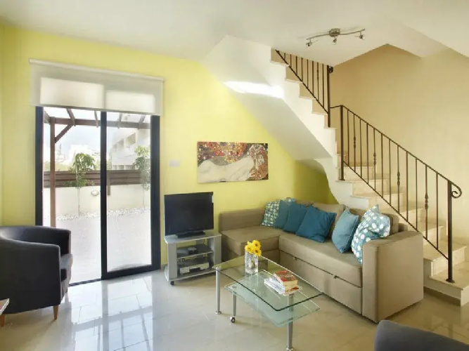 Valentina Townhouse
