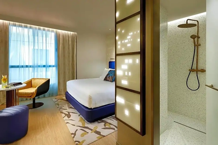 Superior Double room with city view