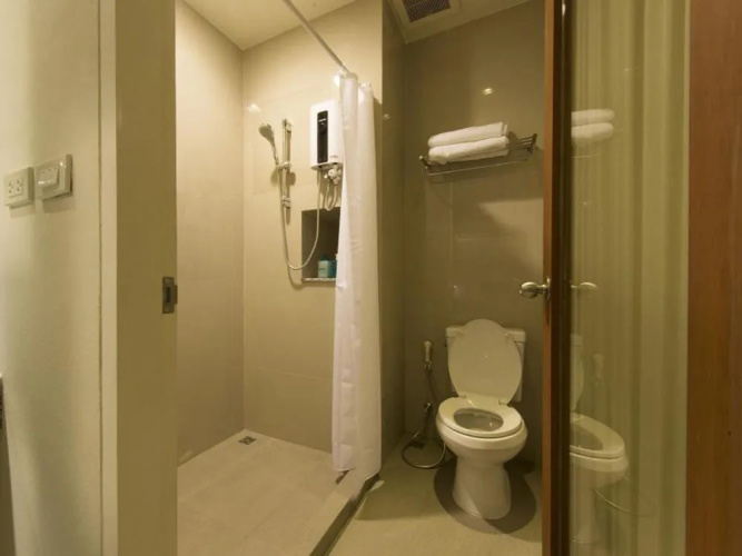 Siamaze Hostel