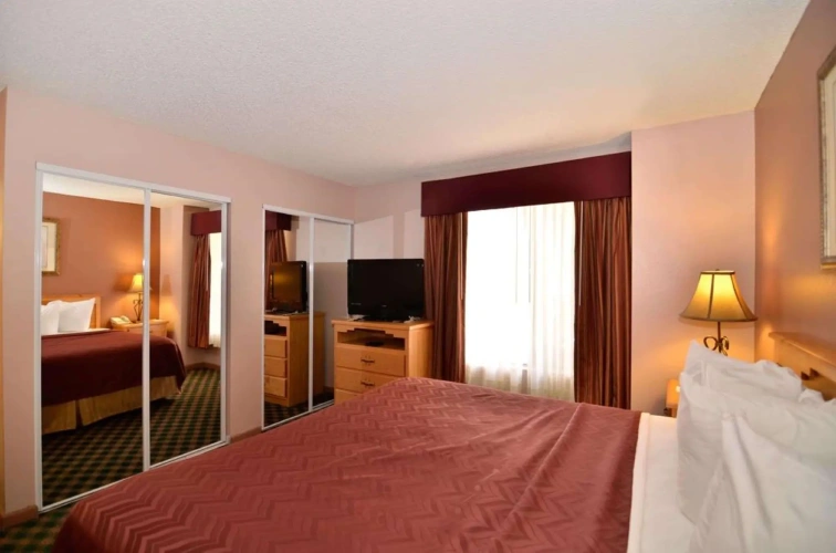 Quadruple Suite