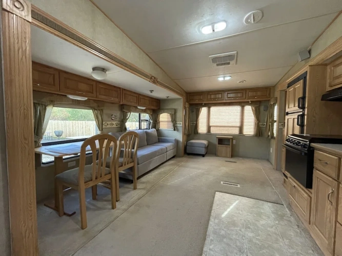 Comfort room