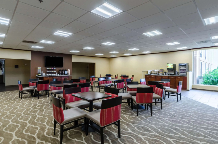 Comfort Inn Randolph - Boston photo 24