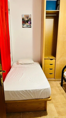 Economy Quadruple room