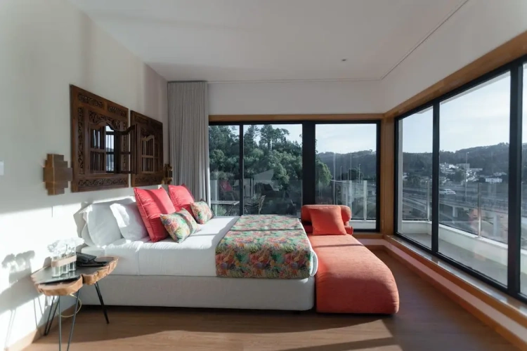 Studio with balcony and with river view