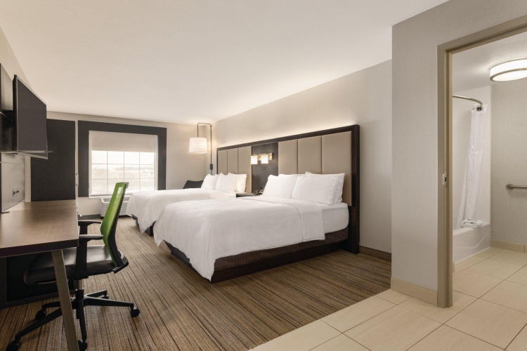 Quadruple Suite