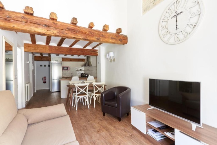 2 Bedrooms Double Apartment