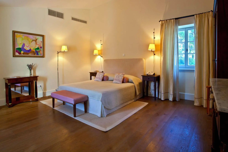 Hotel Martinis Marchi