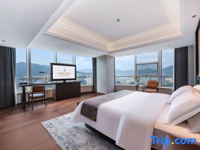 Deluxe Double Suite