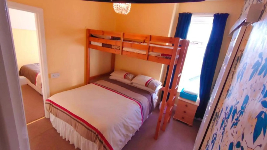Dora Hotel