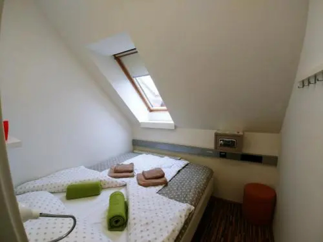 Cube Central Rooms For 2