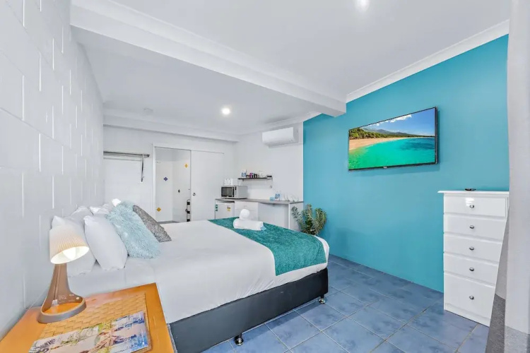 Airlie Sun & Sand Accommodation Studio 1