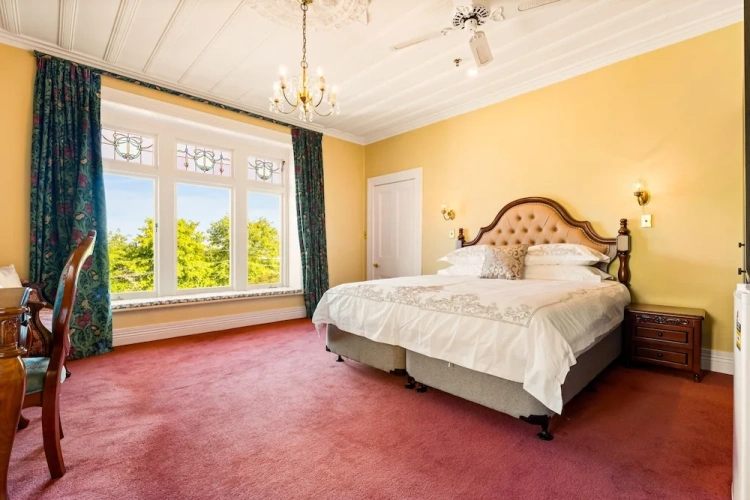 Deluxe Single room