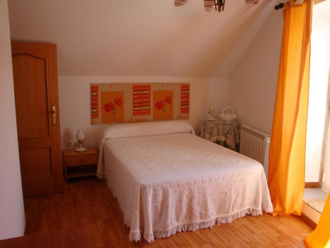3 Bedrooms Cottage