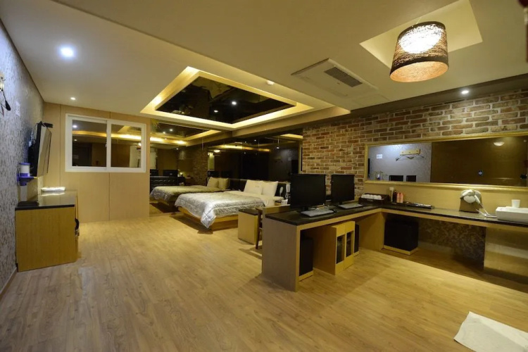 CIEL Motel