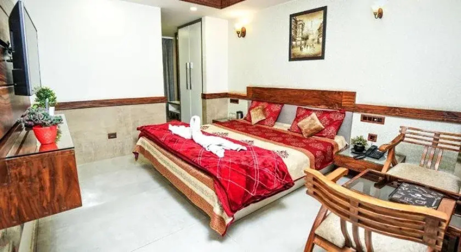 Mayur Hotel Bar & Restaurant solan