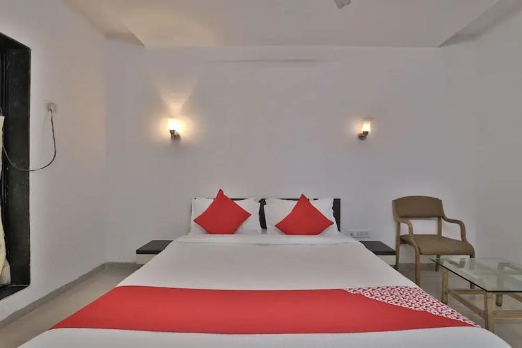 OYO 42415 Utkarsh Hotel