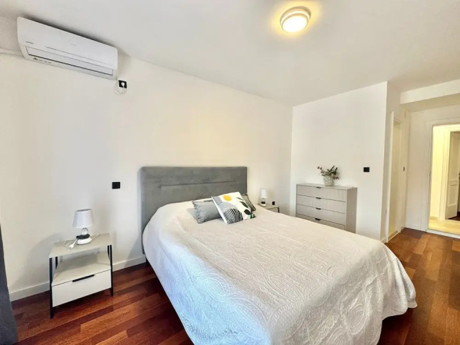 Sunny Bay Apartments