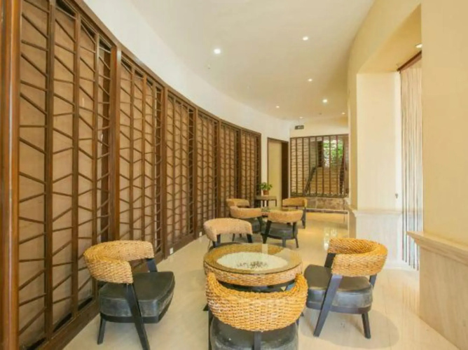 Xianshan Liuyun Holiday Hotel
