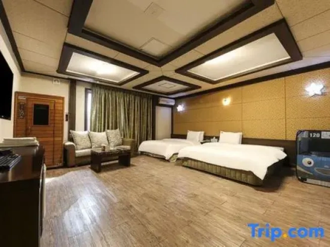 Twin Suite