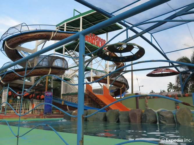 D' Leonor Inland Resort And Adventure Park