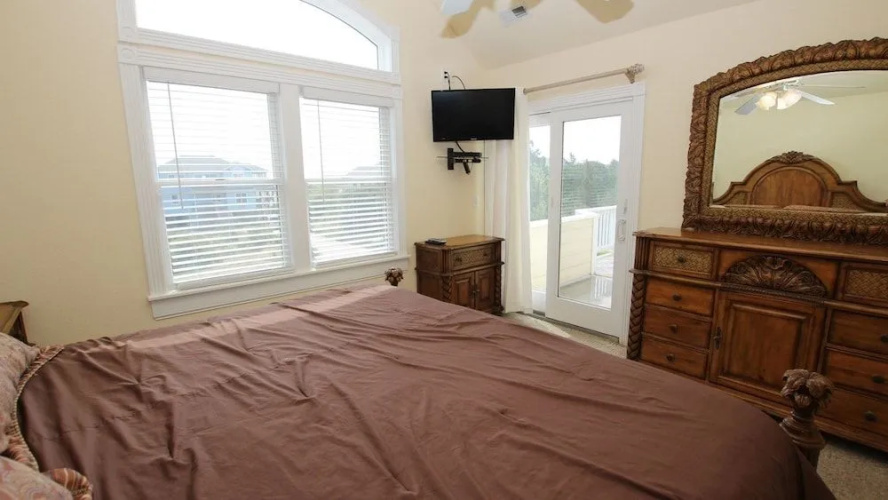Cool Breeze - 8 Br Home