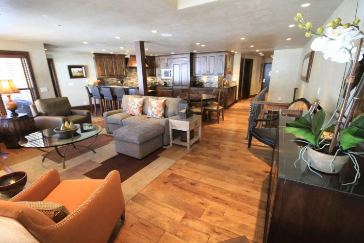 Woodrun Place