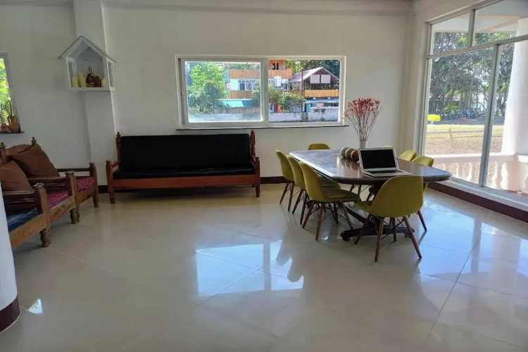 Seven Waves Beachfront