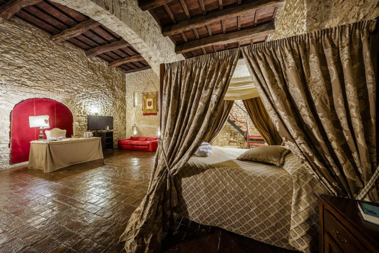 Castello Orsini Hotel