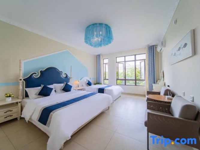 Standard Twin Family room