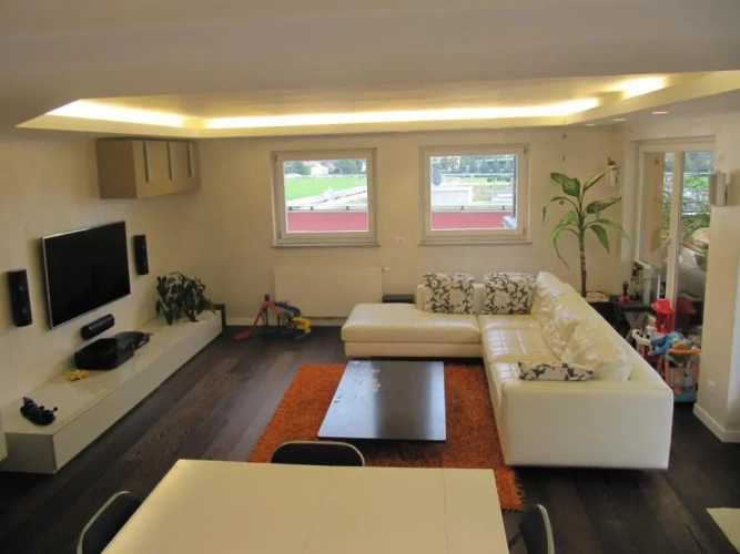 3 Bedrooms Apartment