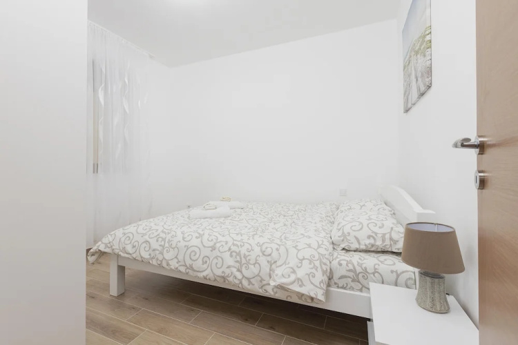 Muo Sea Front Apartments Kotor