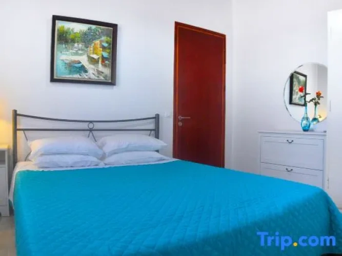 2 Bedrooms Double Apartment with balcony