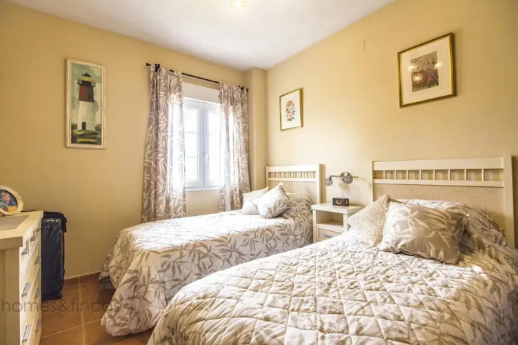 3 Bed Beach Apartment With Views Isla Canela