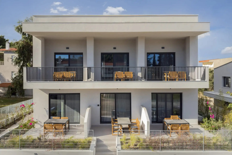 The 8 Suites