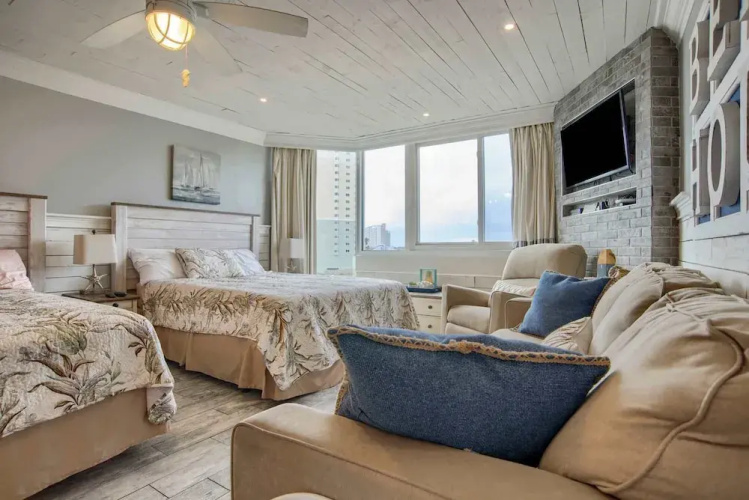 Seaside Villa Ocean View Studio!