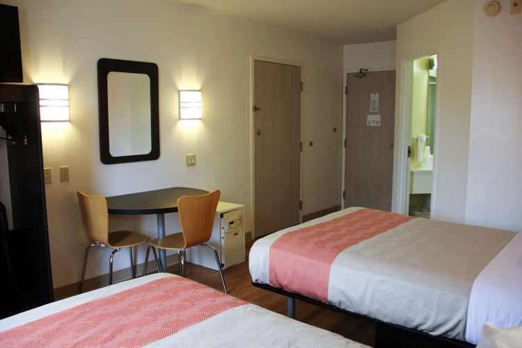 Motel 6 Milan, OH - Sandusky