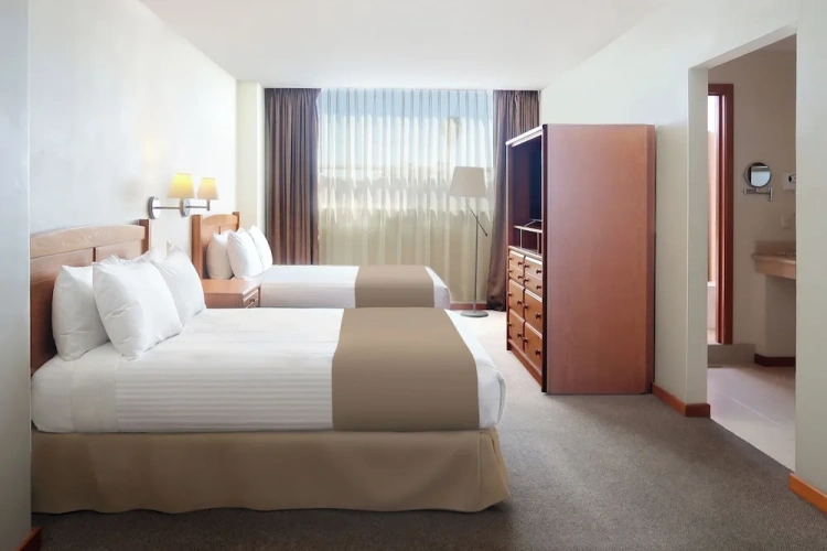 Quadruple Junior Suite