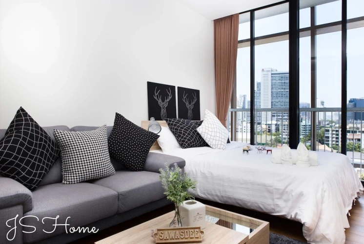 Standard room with balcony