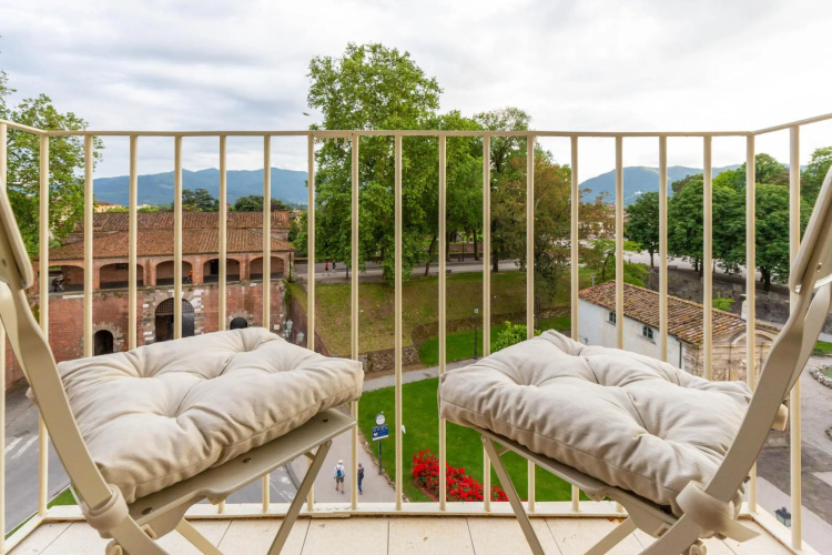 Casa La Enza in Lucca