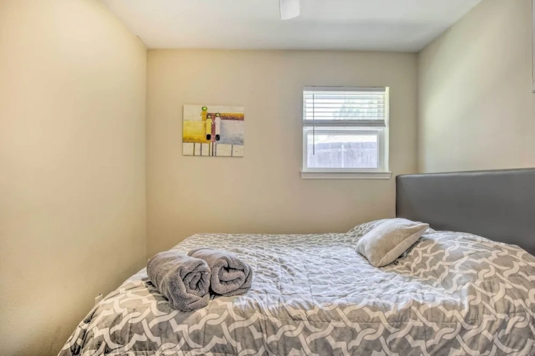 2 Bedrooms Cottage