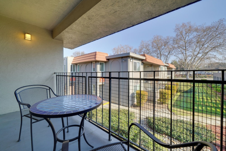 Pleasanton Gem in Quiet Community w/ Pool Access