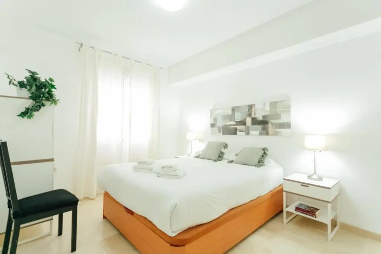 3 Bedrooms Apartment