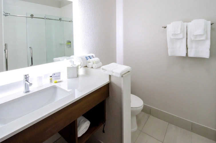 Twin Suite