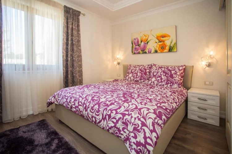 2 Bedrooms Villa