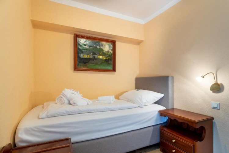 Standard Single room